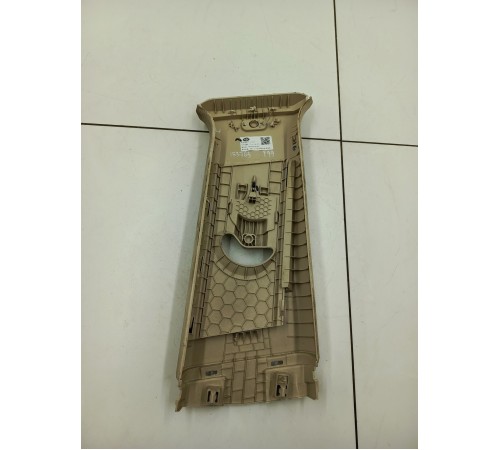 Обшивка центральной стойки левая верхняя