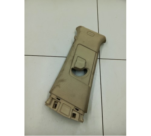 Обшивка центральной стойки левая верхняя