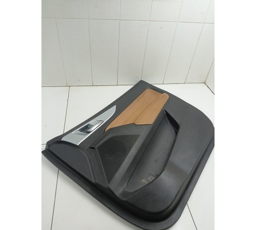 Обшивка двери передняя правая