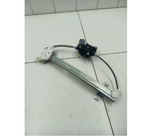 Стеклоподъемник двери задний правый