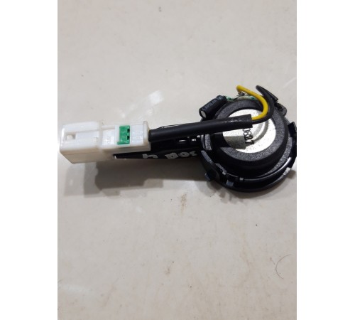 Динамик передний левый высокочастотный