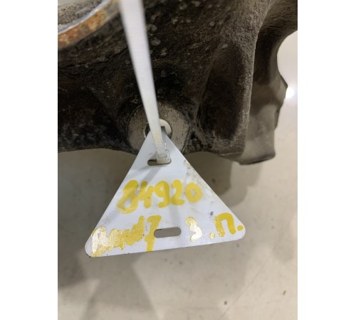 Кулак поворотный(задний правый)