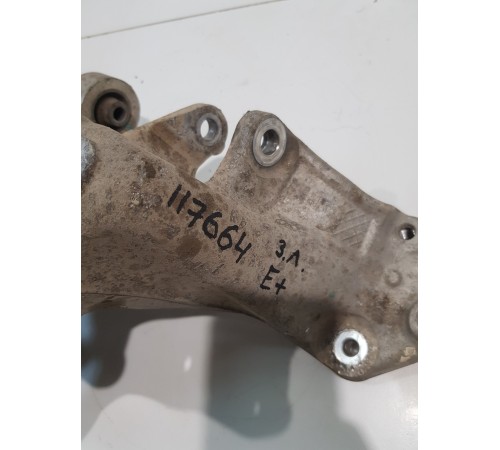 Кулак поворотный задний левый