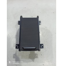 Подстаканник (вещевой ящик)