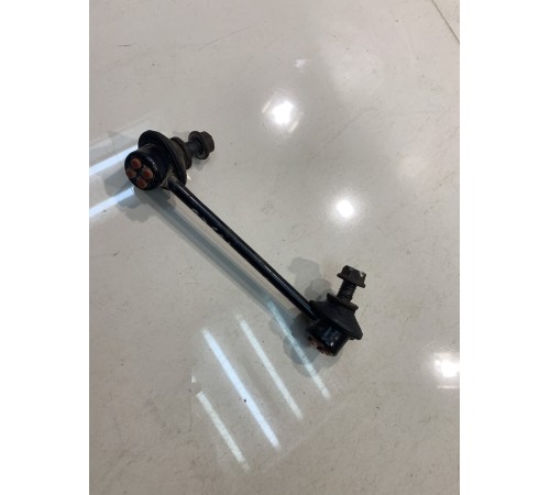 Стойка заднего стабилизатора