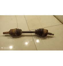 Привод (полуось) (передний, левый)