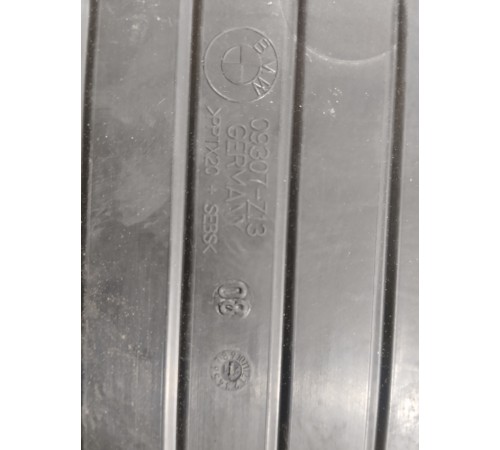 Коврик центральной консоли