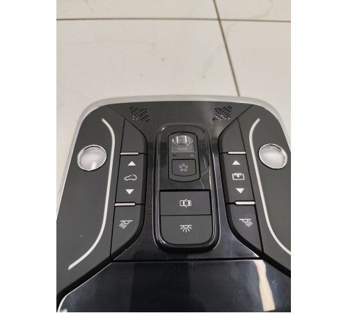 Плафон освещения салона