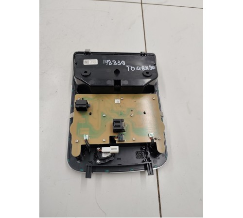 Плафон освещения салона