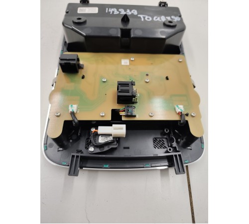 Плафон освещения салона