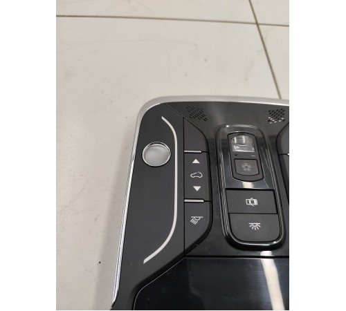 Плафон освещения салона