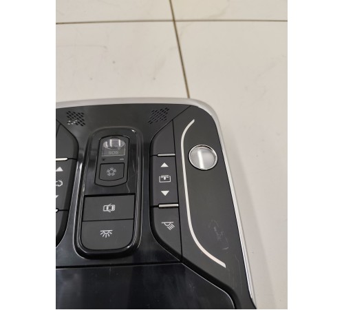 Плафон освещения салона