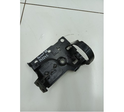 Кронштейн помпы