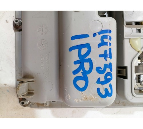 Плафон подсветки салона