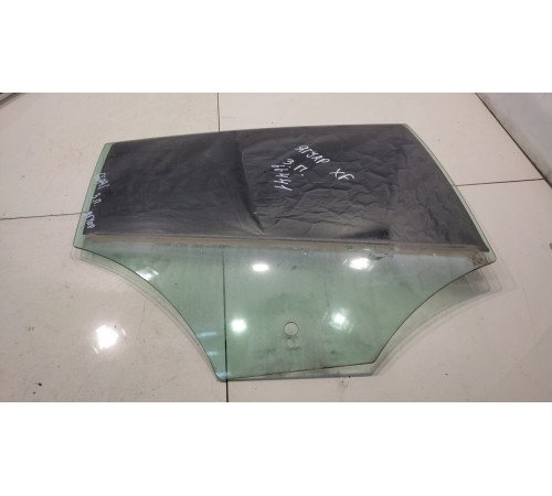 Стекло двери (заднее, правое)