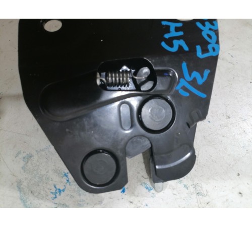 Замок заднего седенья