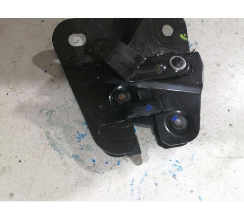 Замок заднего седенья