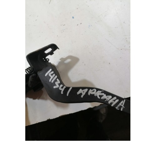 Ручка открывания капота