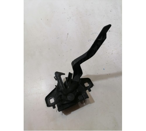 Ручка открывания капота