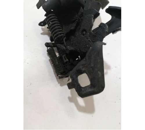 Ручка открывания капота