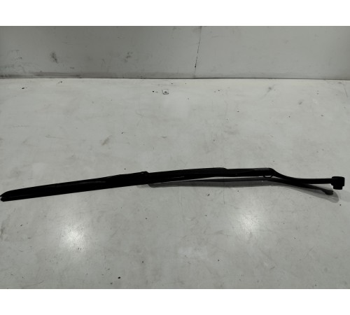 Поводок стеклоочистителя(левый)