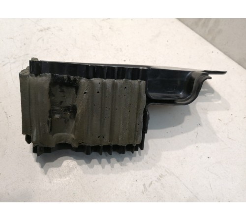 Накладка кузова верхняя левая