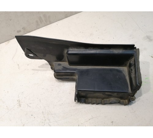 Накладка кузова верхняя левая