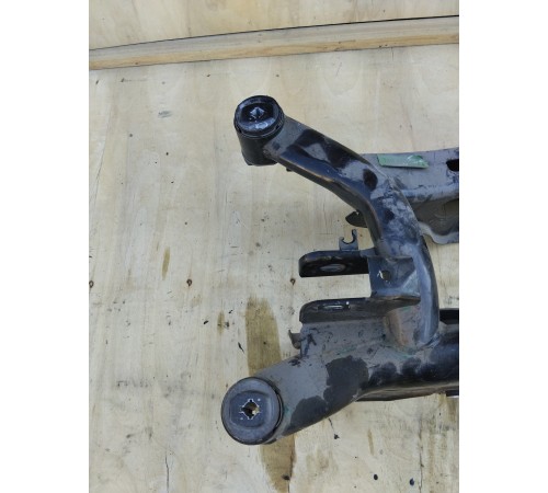 Балка (подрамник) задняя