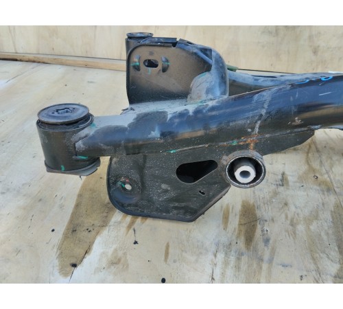 Балка (подрамник) задняя