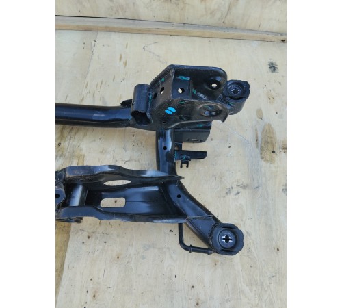 Балка (подрамник) задняя