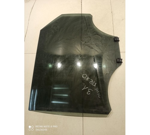 Стекло двери (заднее, левое)