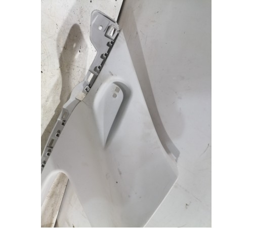 Обшивка задней стойки левая