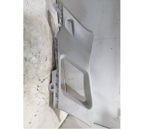 Обшивка задней стойки левая