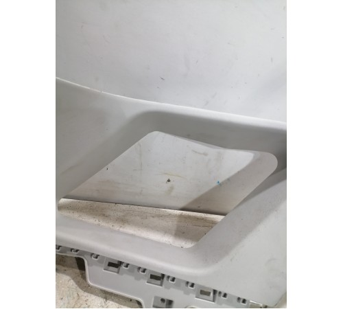 Обшивка задней стойки левая