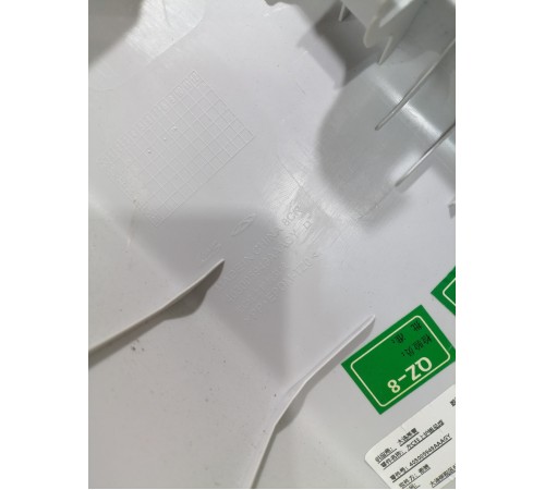 Обшивка задней стойки левая