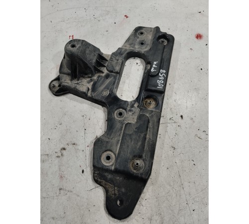 Кронштейн (пластик) кузова