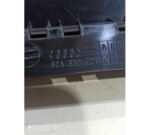 Накладка двери (задняя левая)