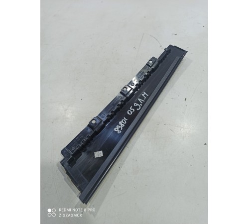 Накладка двери (задняя левая)