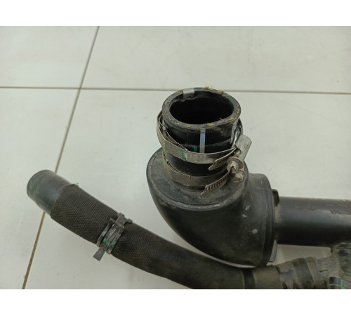 Патрубок интеркулера