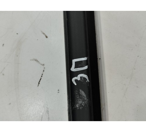 Уплотнитель стекла (задний правый внутренний)