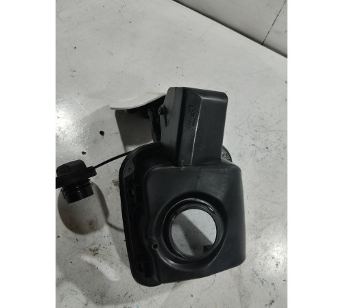 Лючок топливного бака