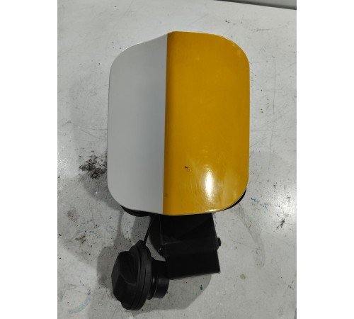 Лючок топливного бака