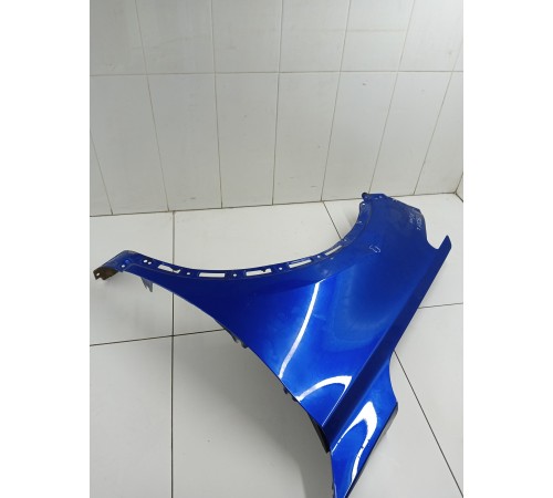 Крыло переднее левое