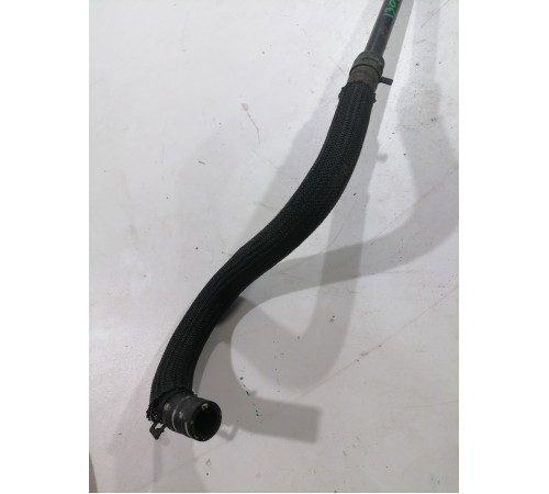 Патрубок системы охлаждения металический