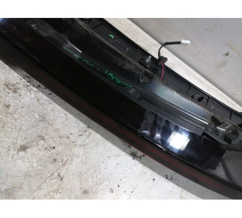 Спойлер крышки двери багажника