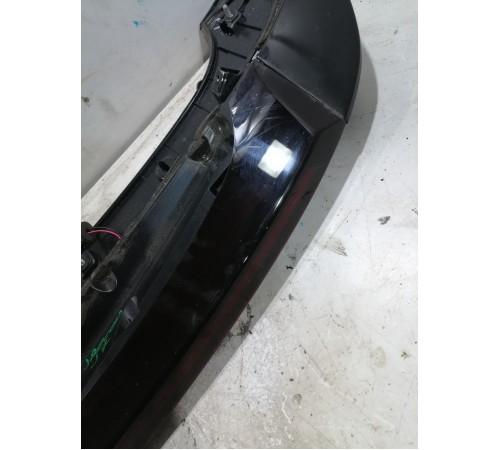 Спойлер крышки двери багажника