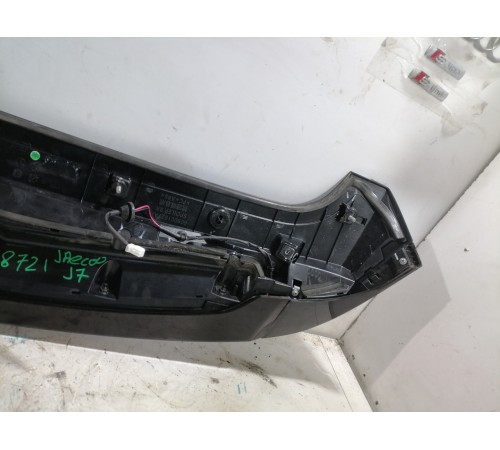 Спойлер крышки двери багажника