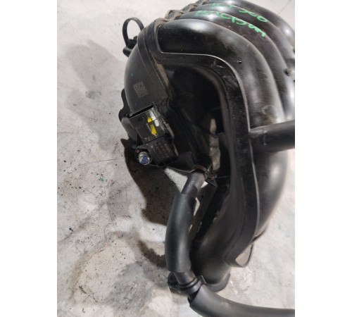 Впускной коллектор