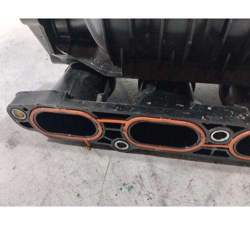 Впускной коллектор