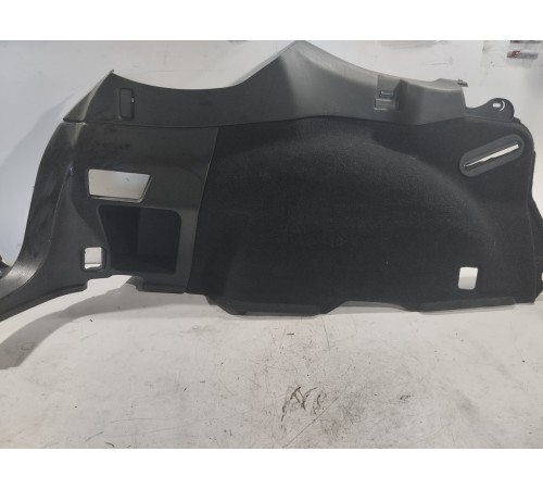 Обшивка багажника левая